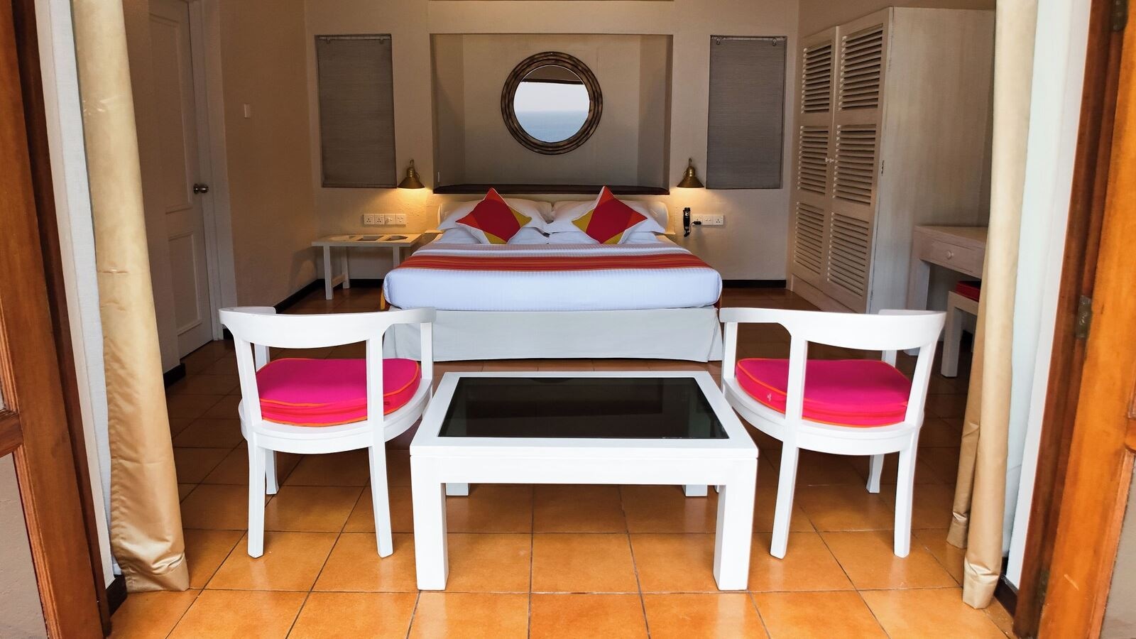 rooms-classic-beach-view-room