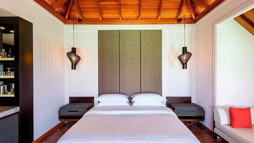 rooms-overwater-villa-with-pool