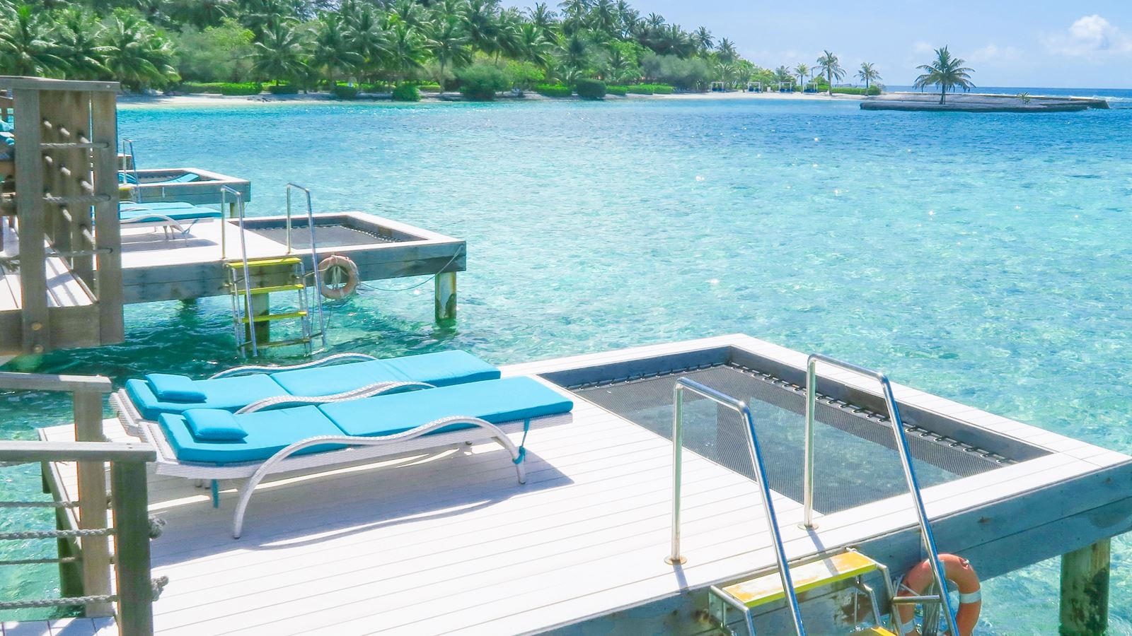 rooms-overwater-villa-sea-view