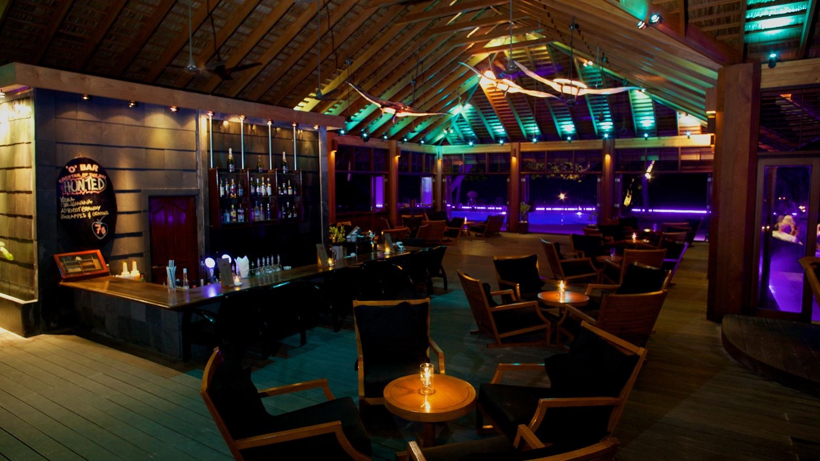 bars-o-bar--exclusively-for-o-guests