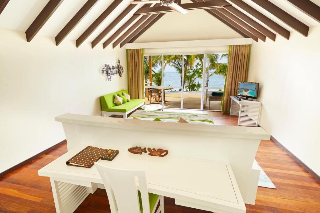 rooms-deluxe-beach-villa