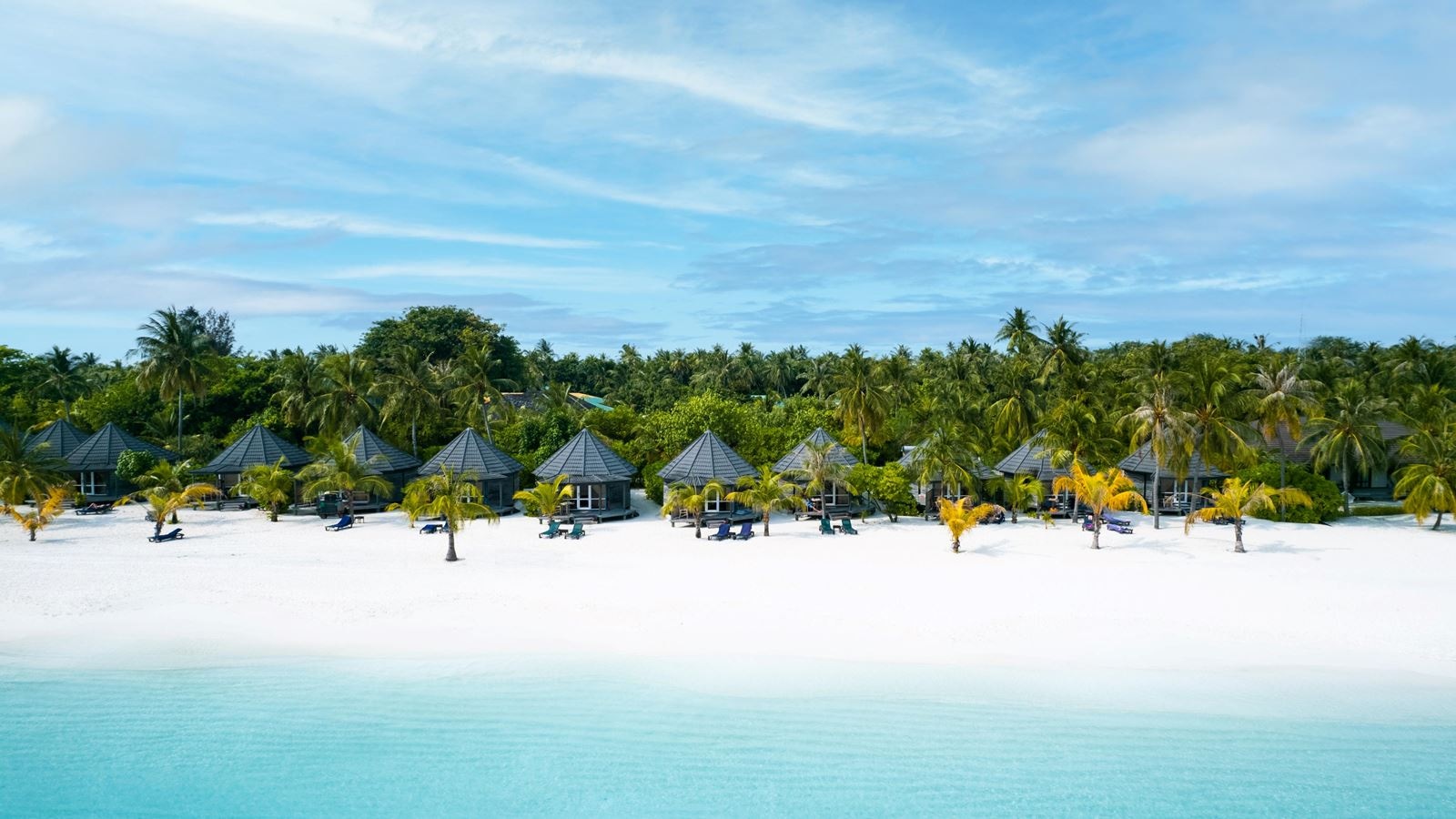 rooms-jacuzzi-beach-villas