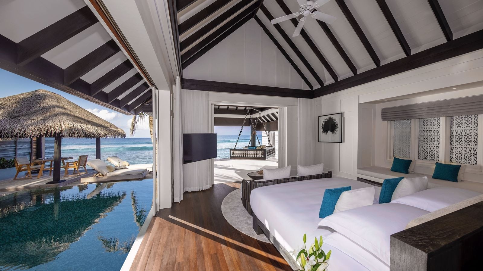 rooms-ocean-house-with-pool--private-beach-cabana