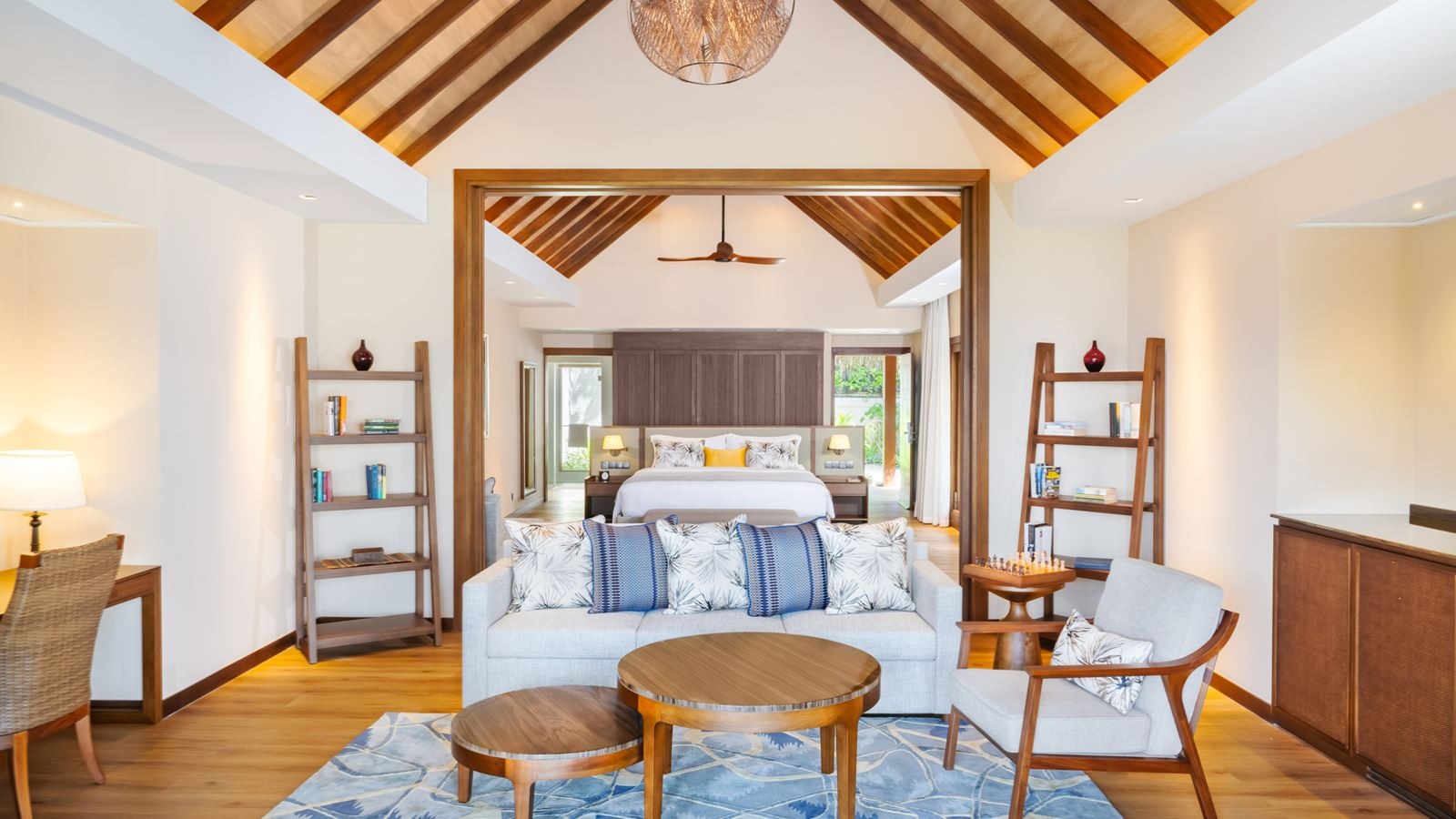 rooms-baros-suite-with-private-pool