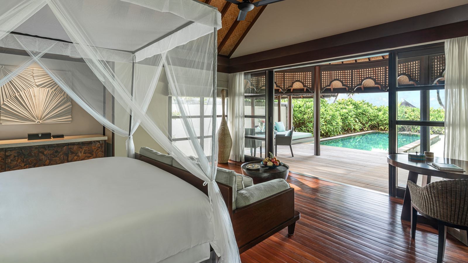 rooms-sunset-beach-villa-with-pool