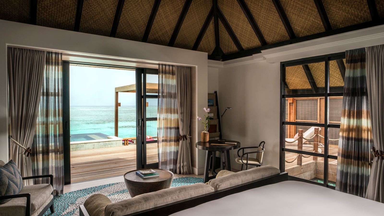 rooms-three-bedroom-water-suite-with-pool