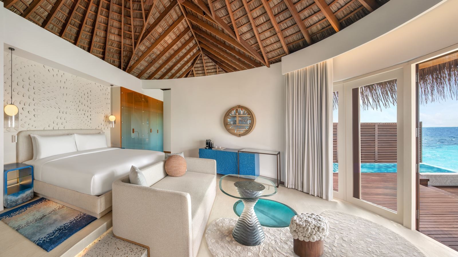 rooms-premier-overwater-one-bedroom-villa-with-pool