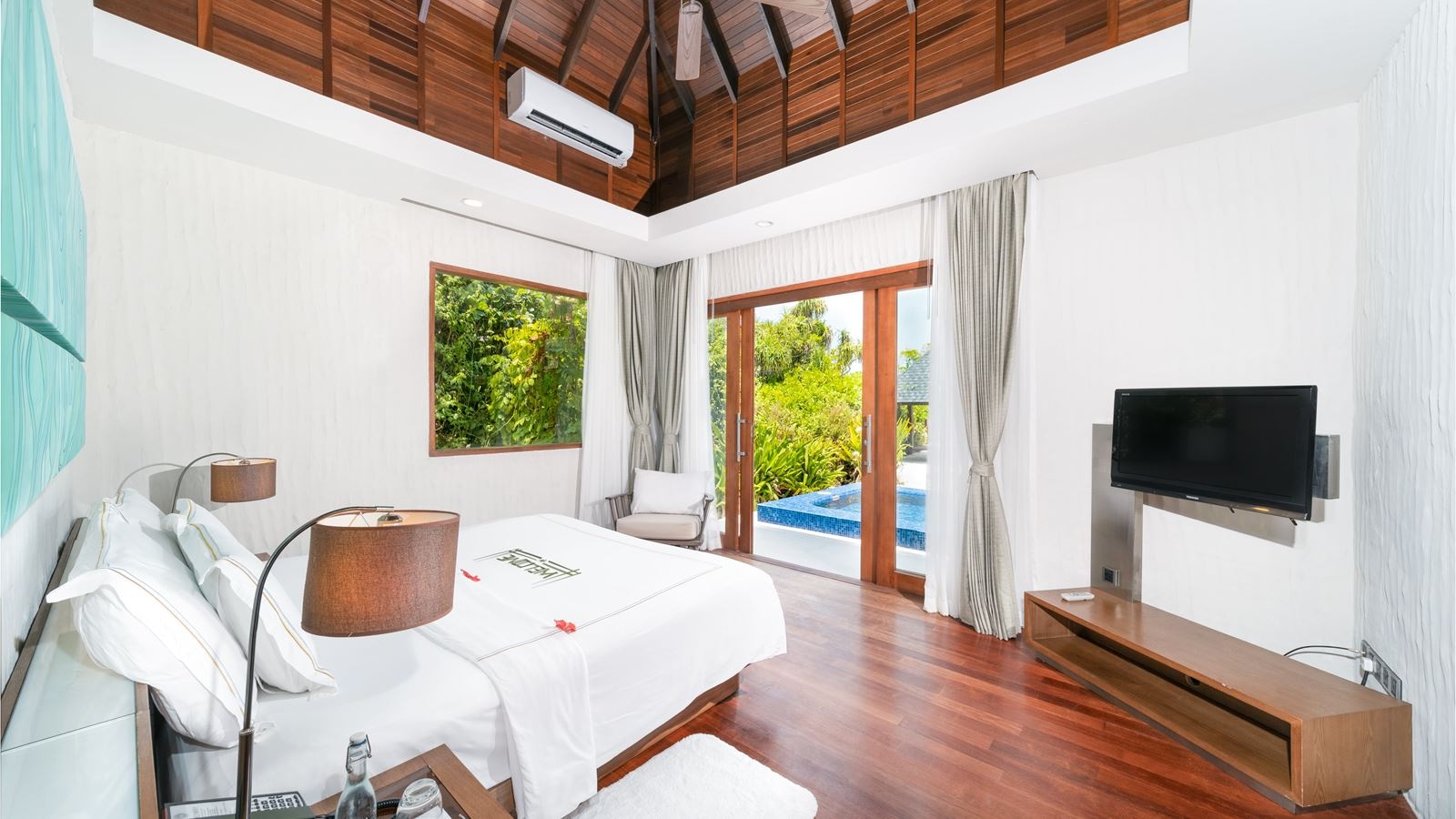 rooms-beach-residence-with-plunge-pool