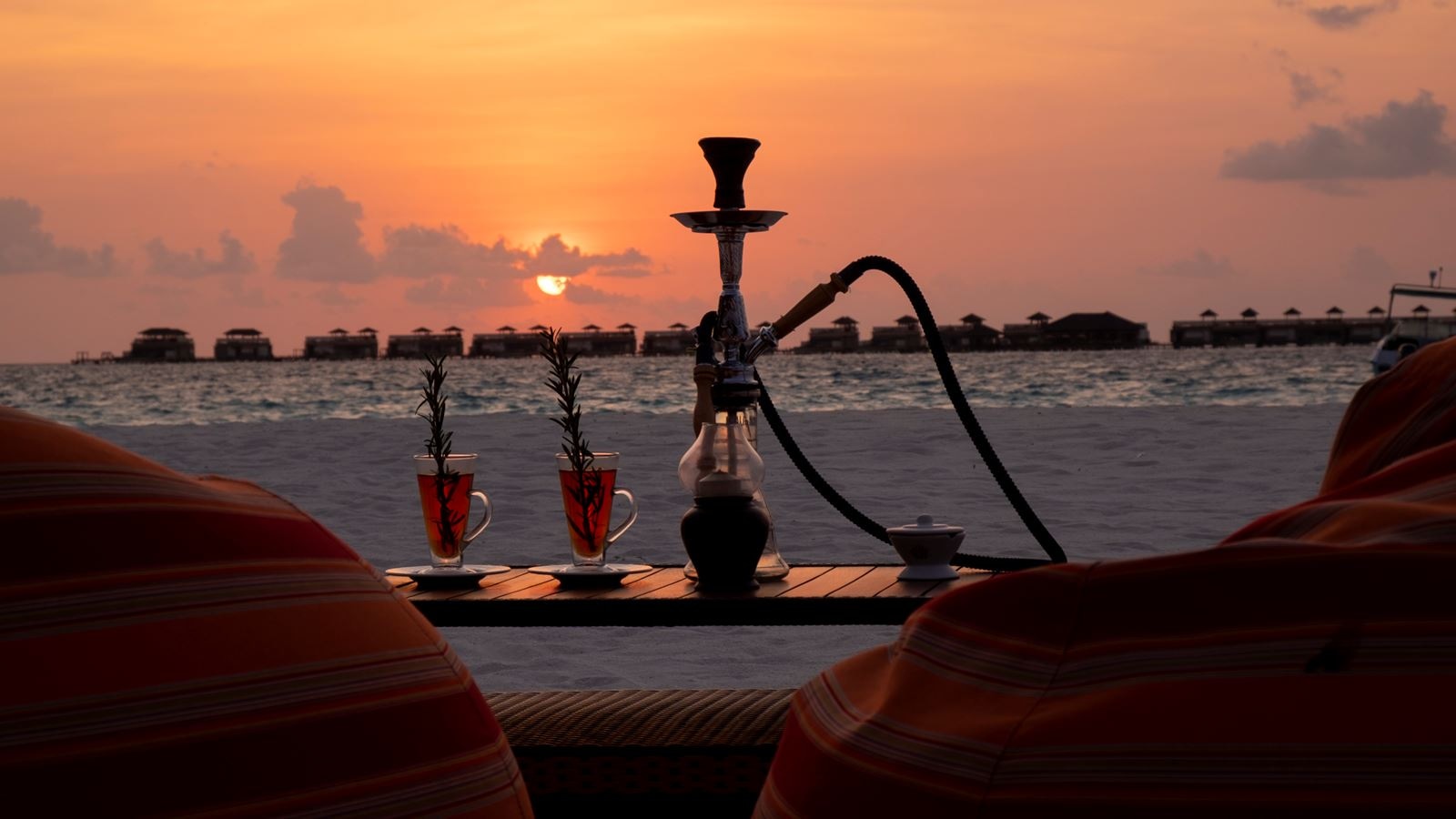 restaurants-kuredhi-bar