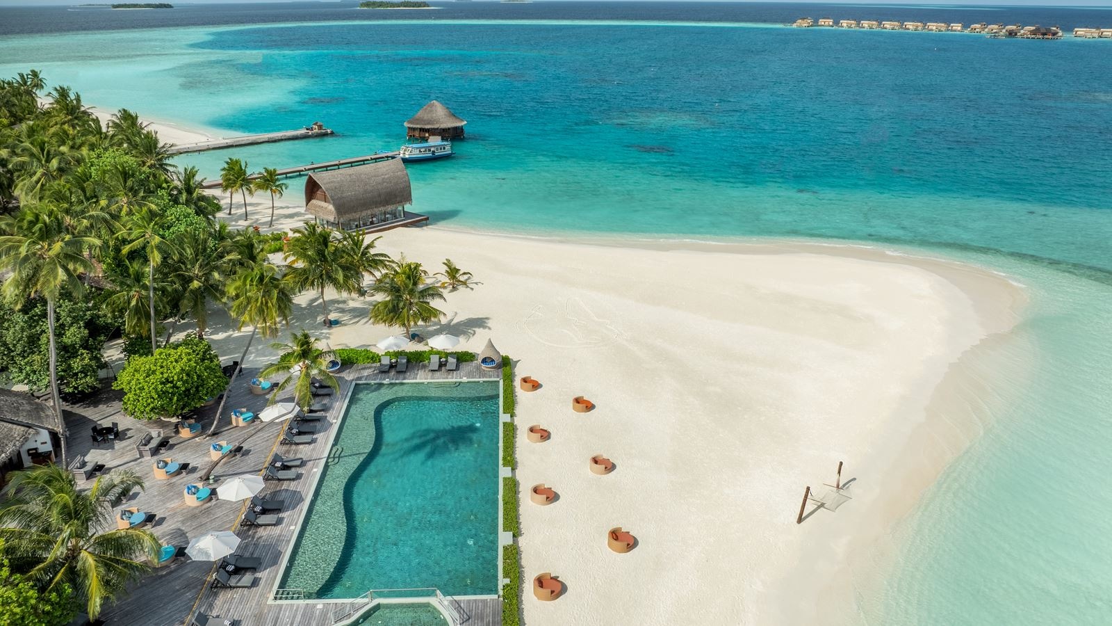 restaurants-kuredhi-bar