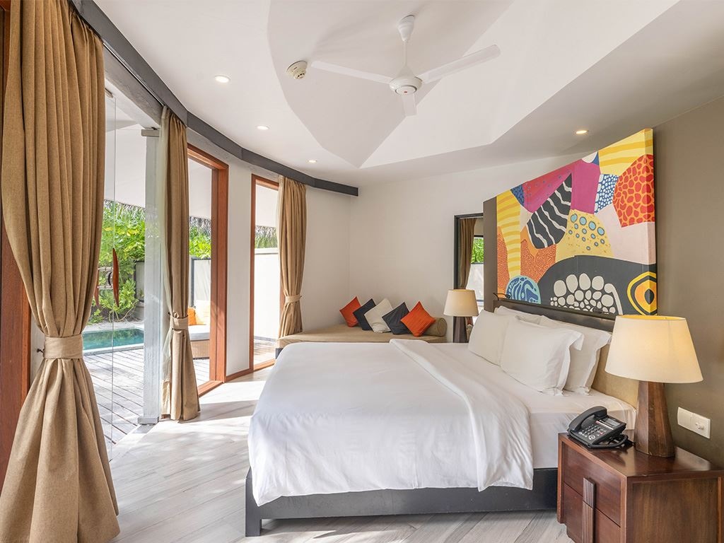 rooms-beachfront-family-pool-villa