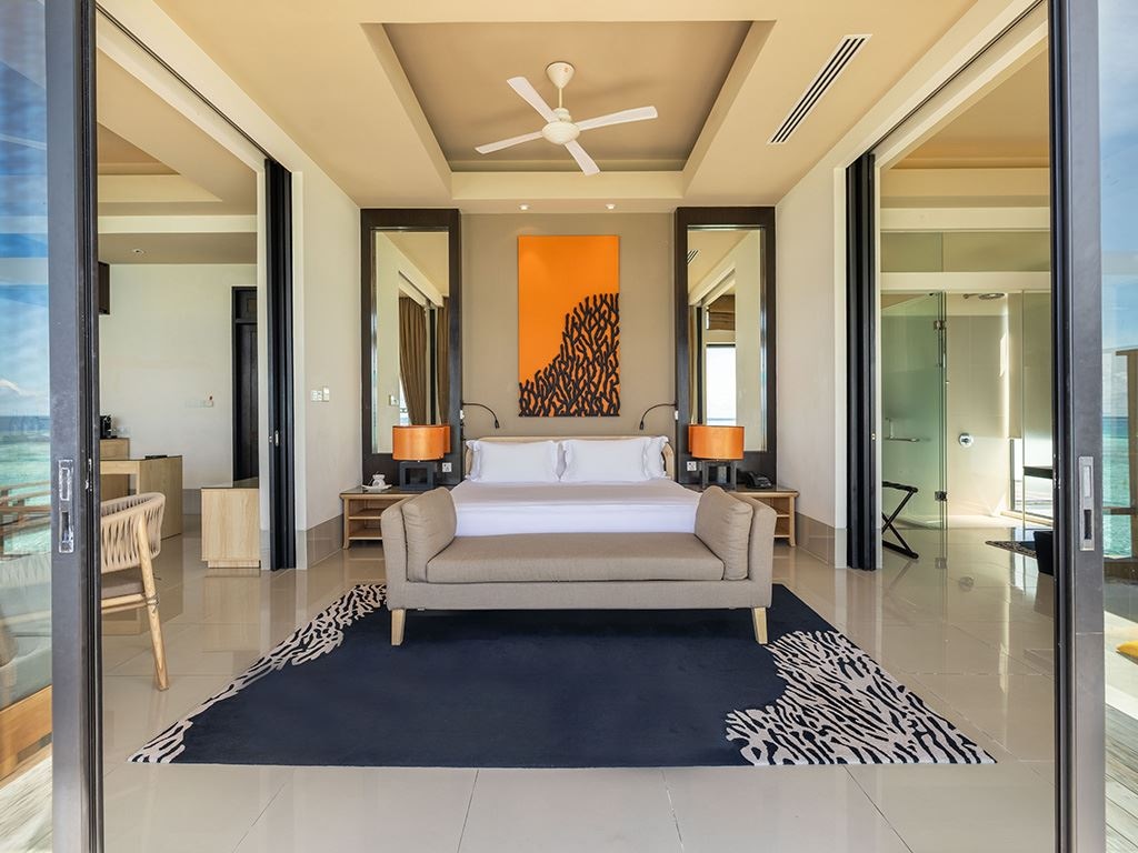 rooms-deluxe-inocean-pool-villa