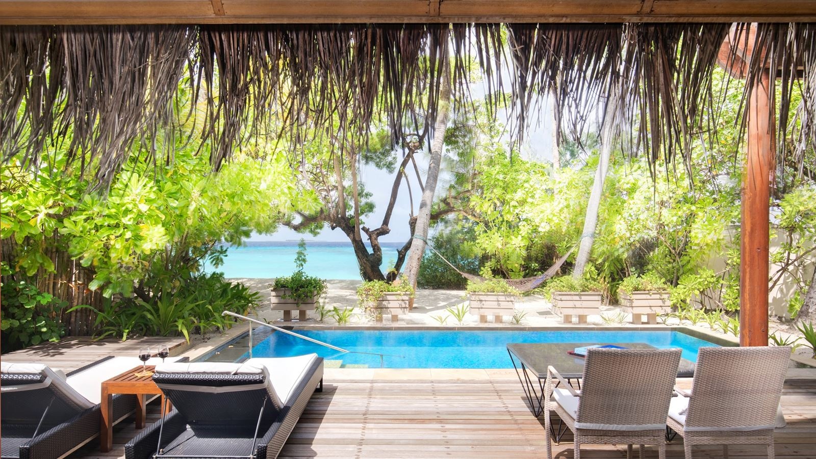 rooms-nirvana-presidential-suite-two-bedroom-beach-suite-with-pool