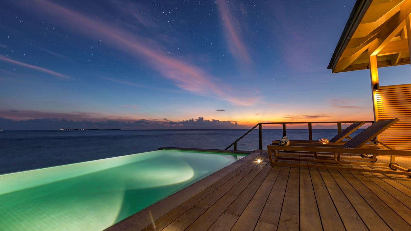 rooms-ocean-pool-villa
