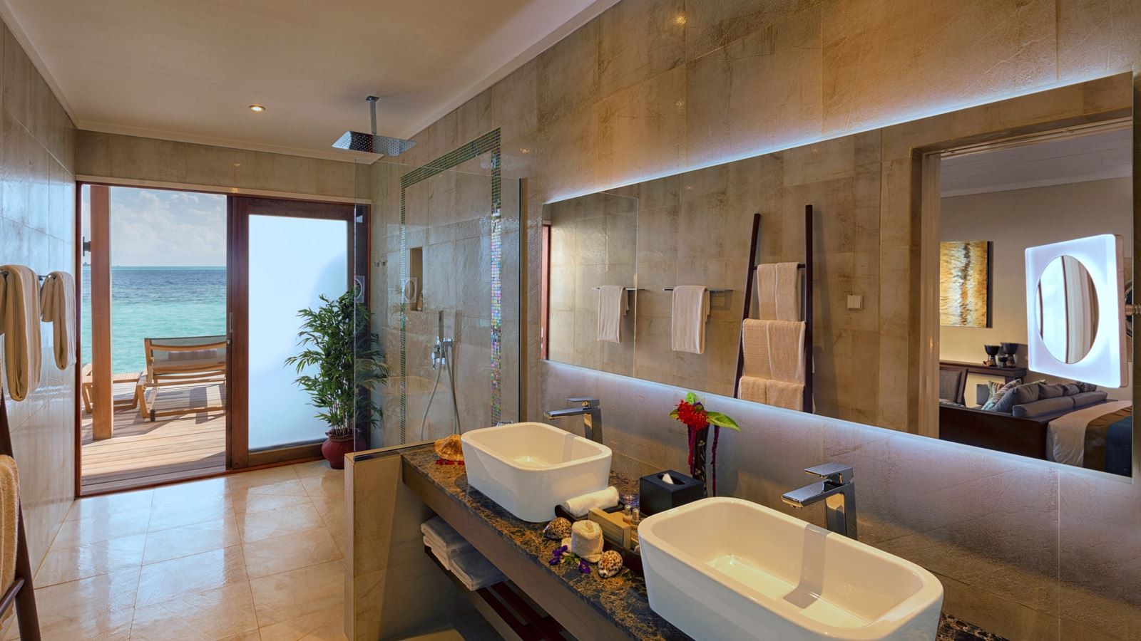 rooms-romantic-ocean-villa