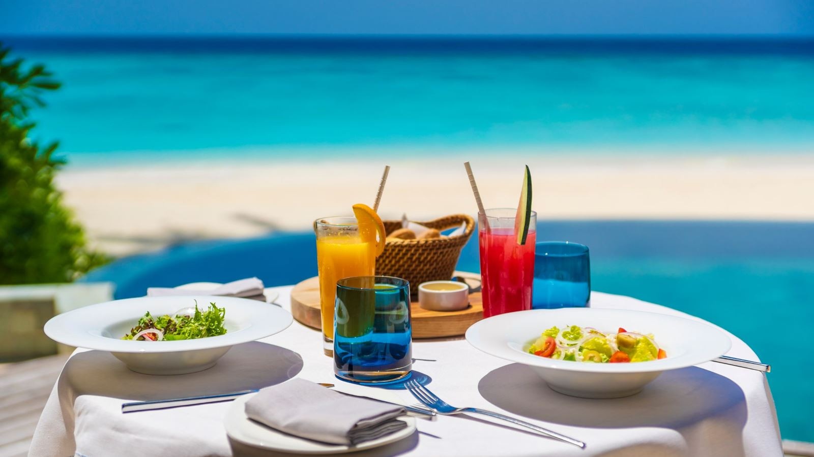 restaurants-in-villa-dining