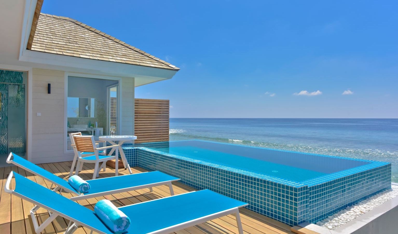 rooms-ocean-pool-villa