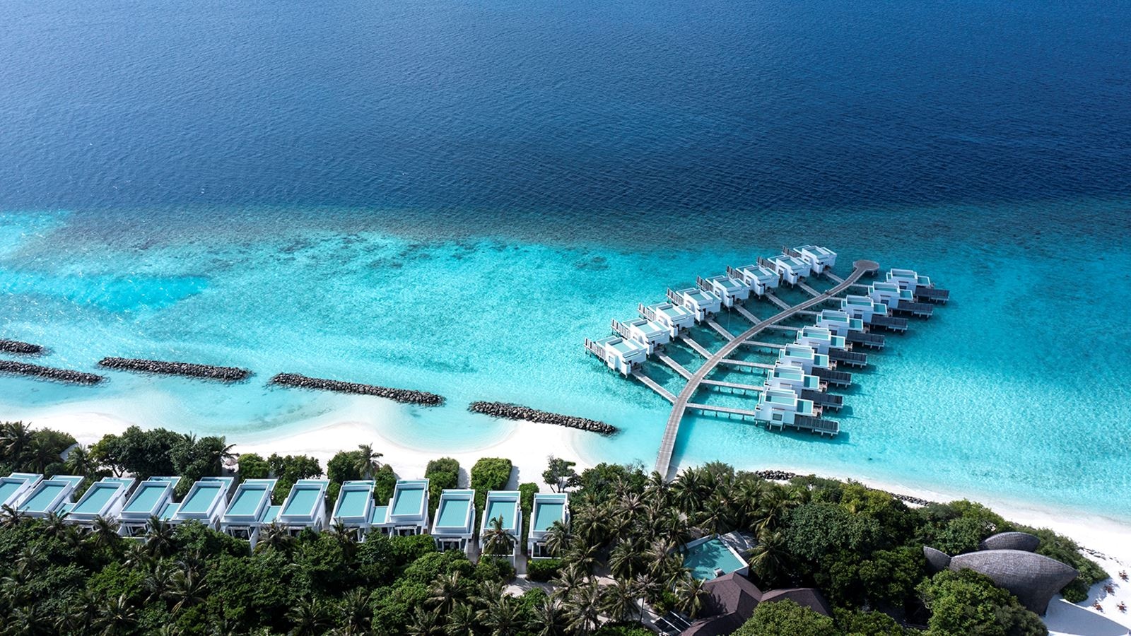 rooms-lagoon-villa-with-pool