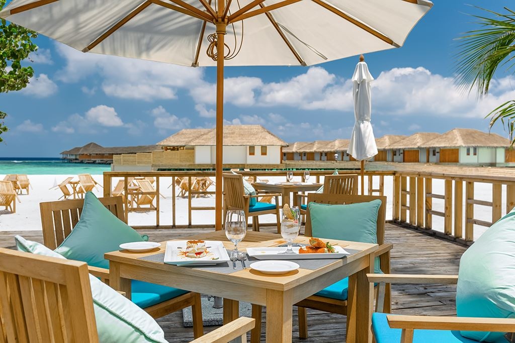 restaurants-olive-me-restaurant