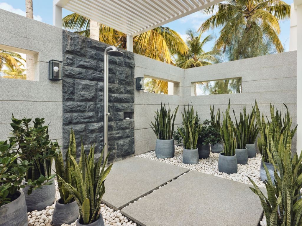 rooms-three-bedroom-beach-retreat-with-pool