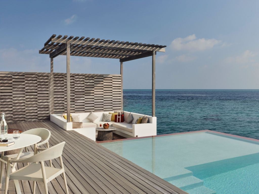 rooms-two-bedroom-water-residence-with-pool