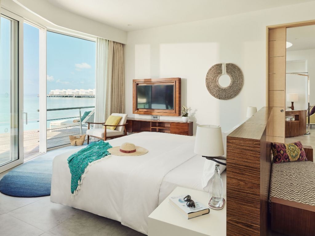 rooms-water-villa-with-pool