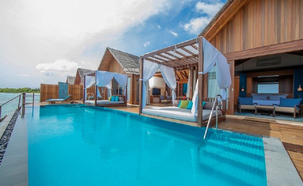 rooms-twobedrooms-reef-residence-with-pool