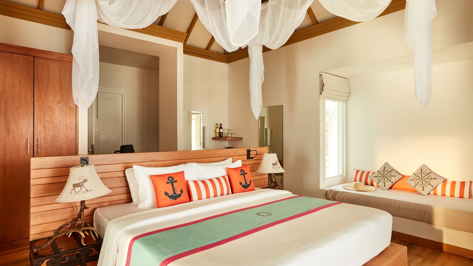 rooms-dolphin-ocean-villa-with-pool