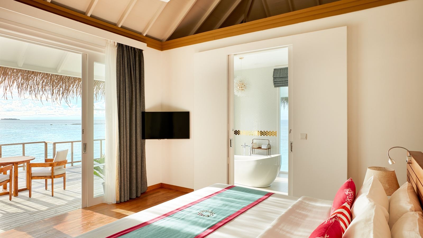 rooms-two-bedroom-ocean-residence-with-pool