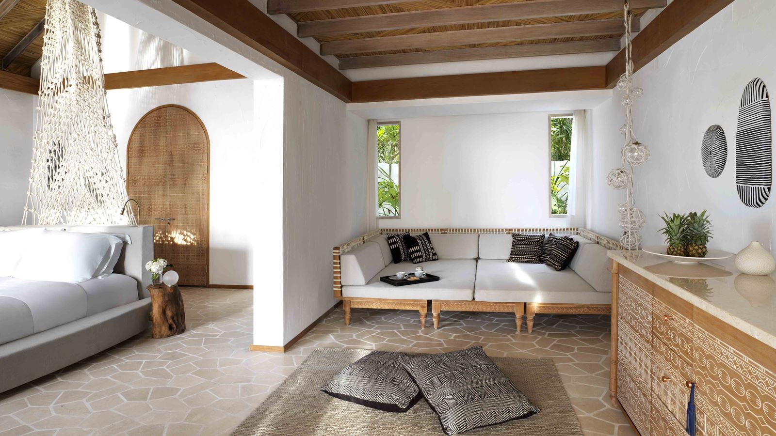 rooms-deluxe-beach-sunrise-villa-with-pool