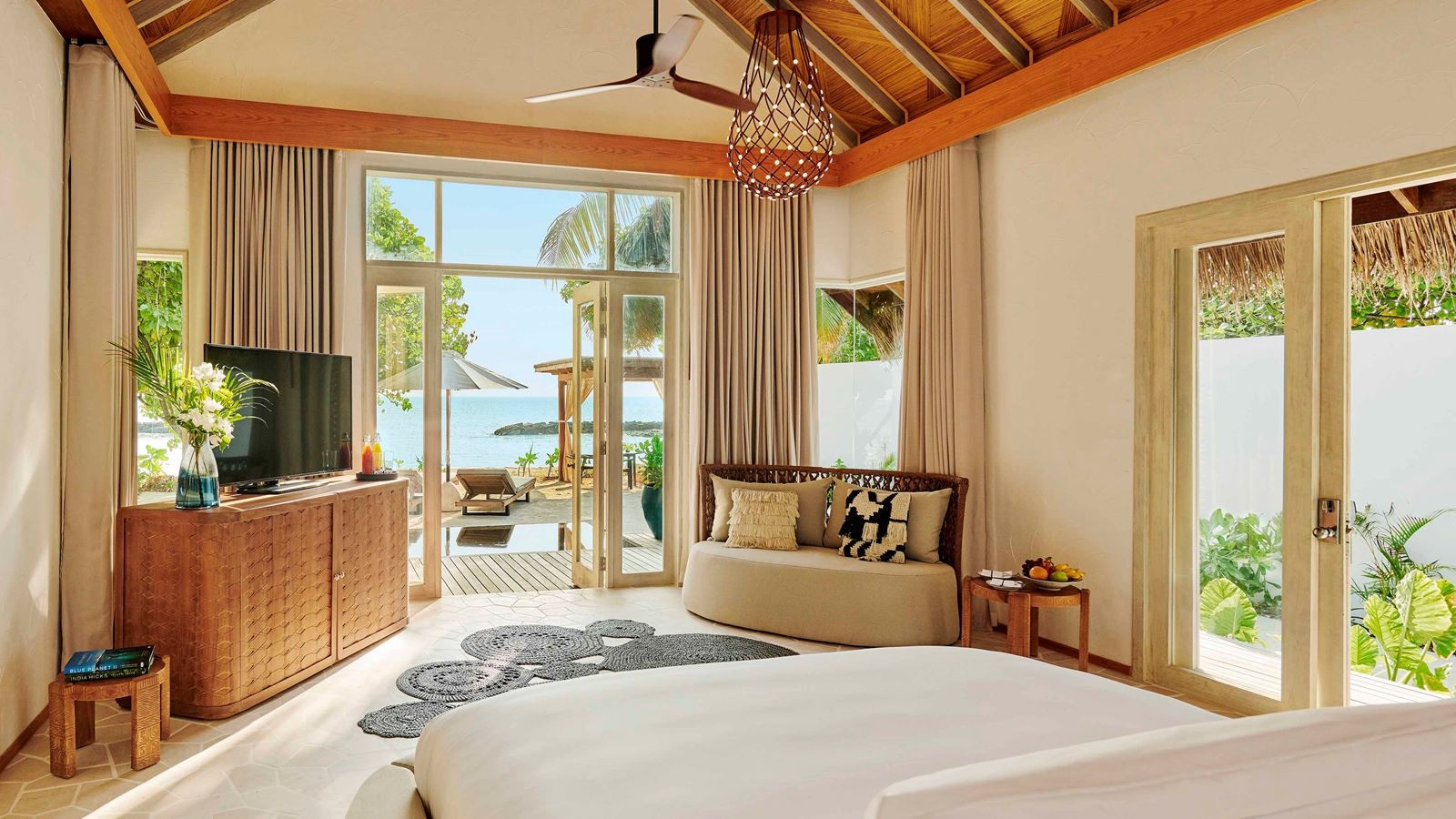 rooms-beach-sunset-villa-with-pool