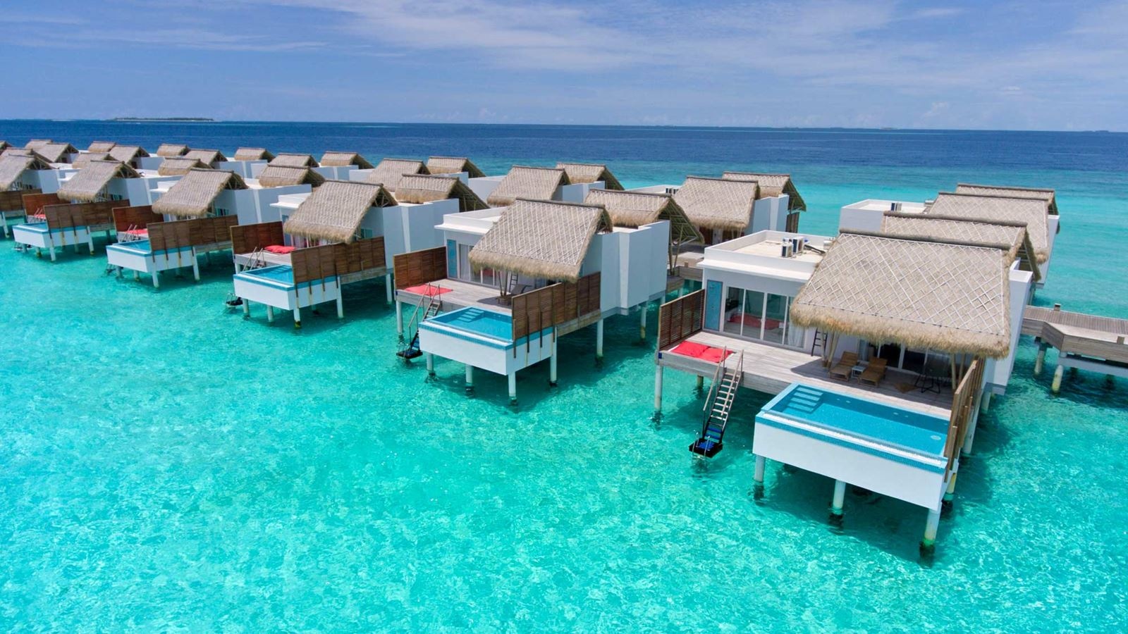 rooms-water-villa-with-pool