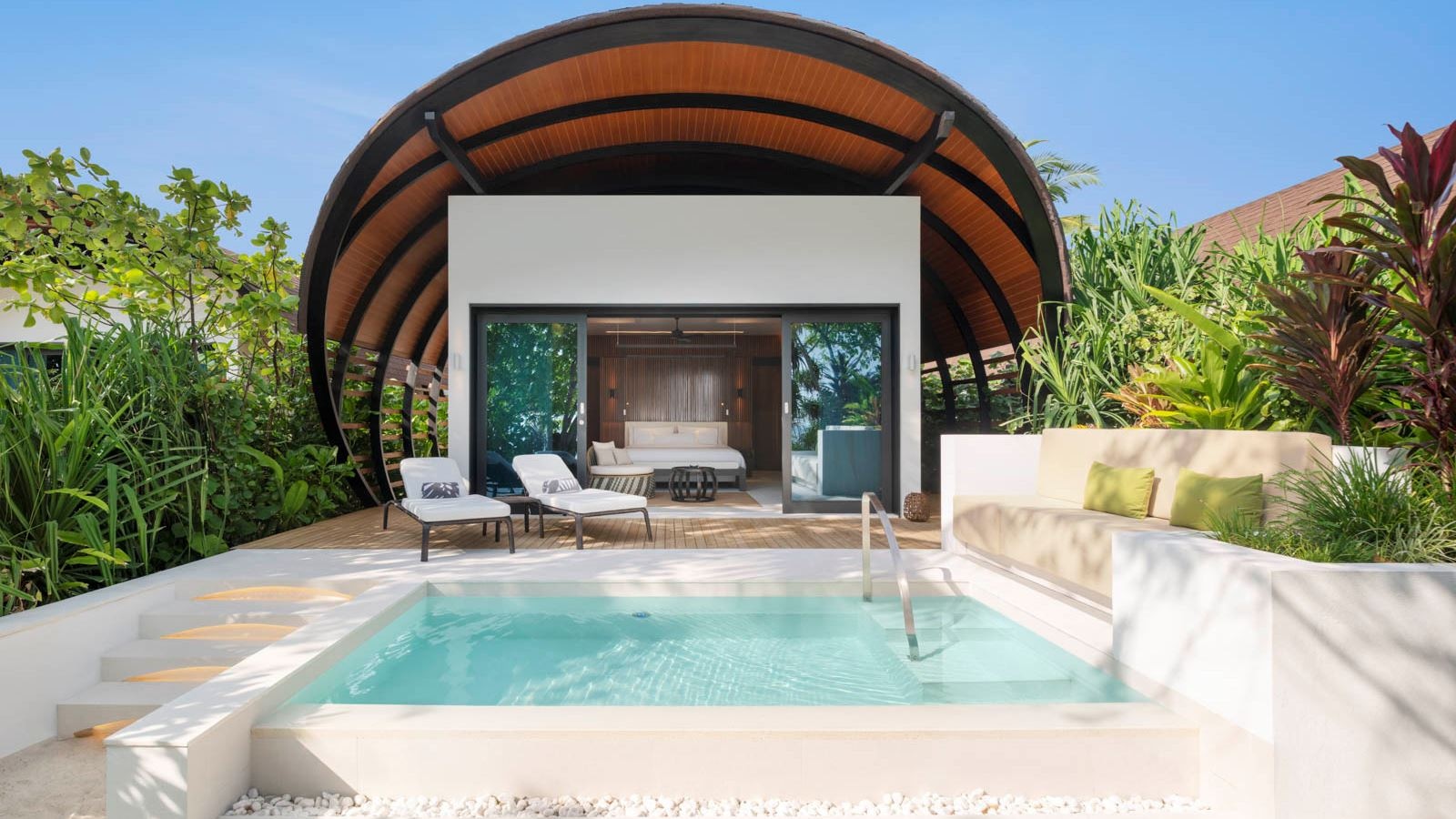 rooms-beach-villa-pool