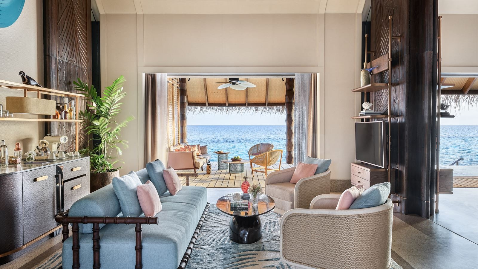 rooms-luxury-sunset-water-villa-with-pool