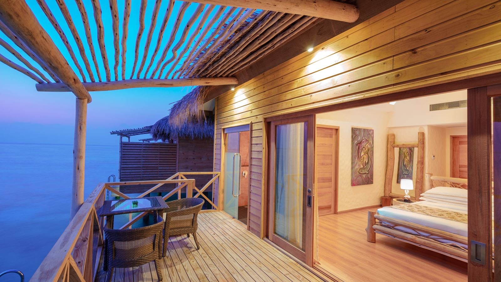 rooms-lagoon-suite-with-pool