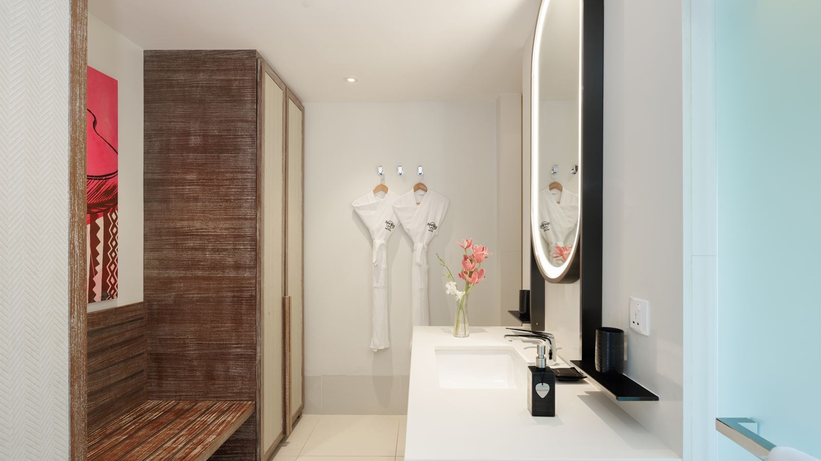 rooms-silver-sky-studioking