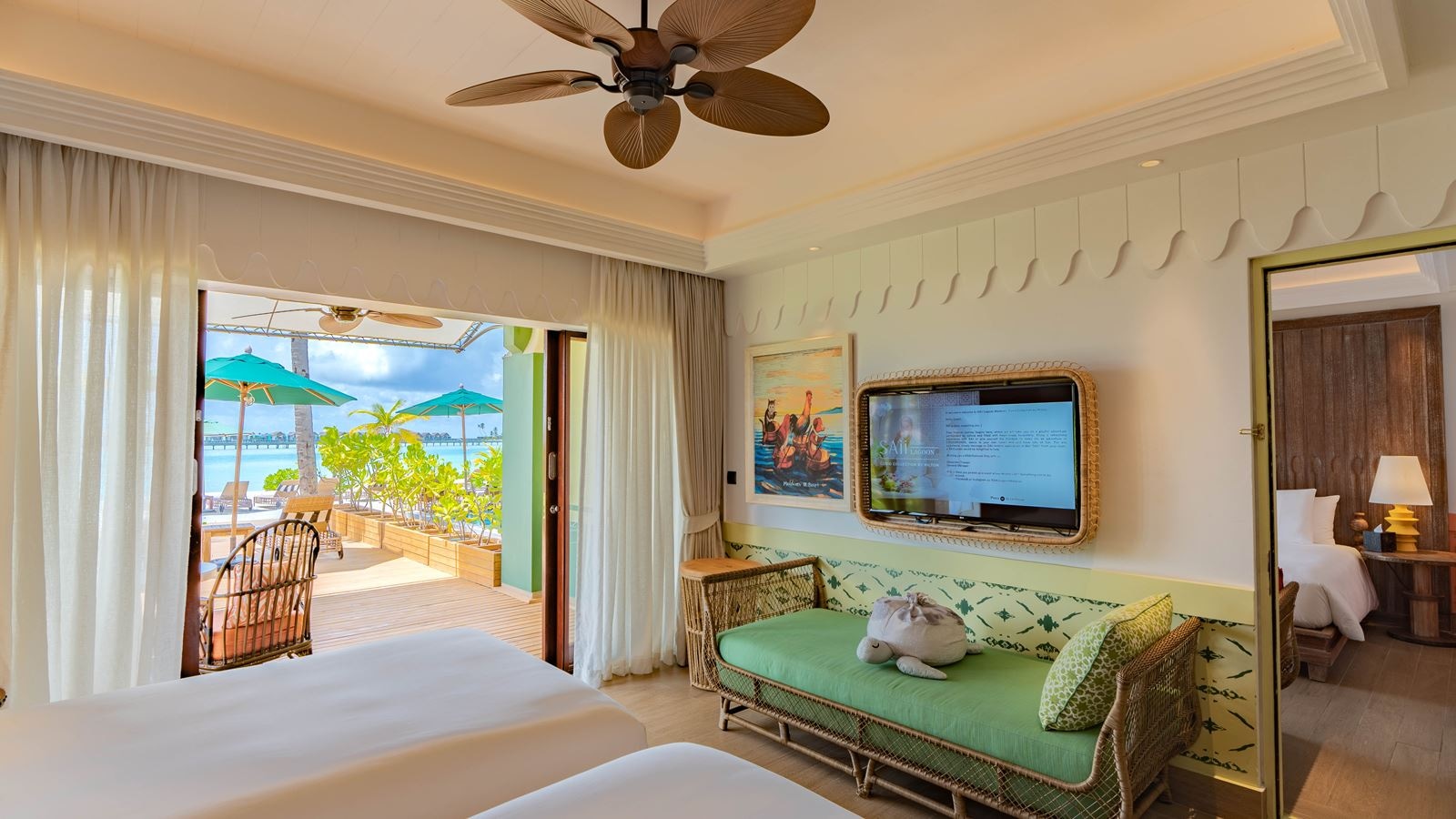 rooms-two-bedroom-family-beach-room-with-pool