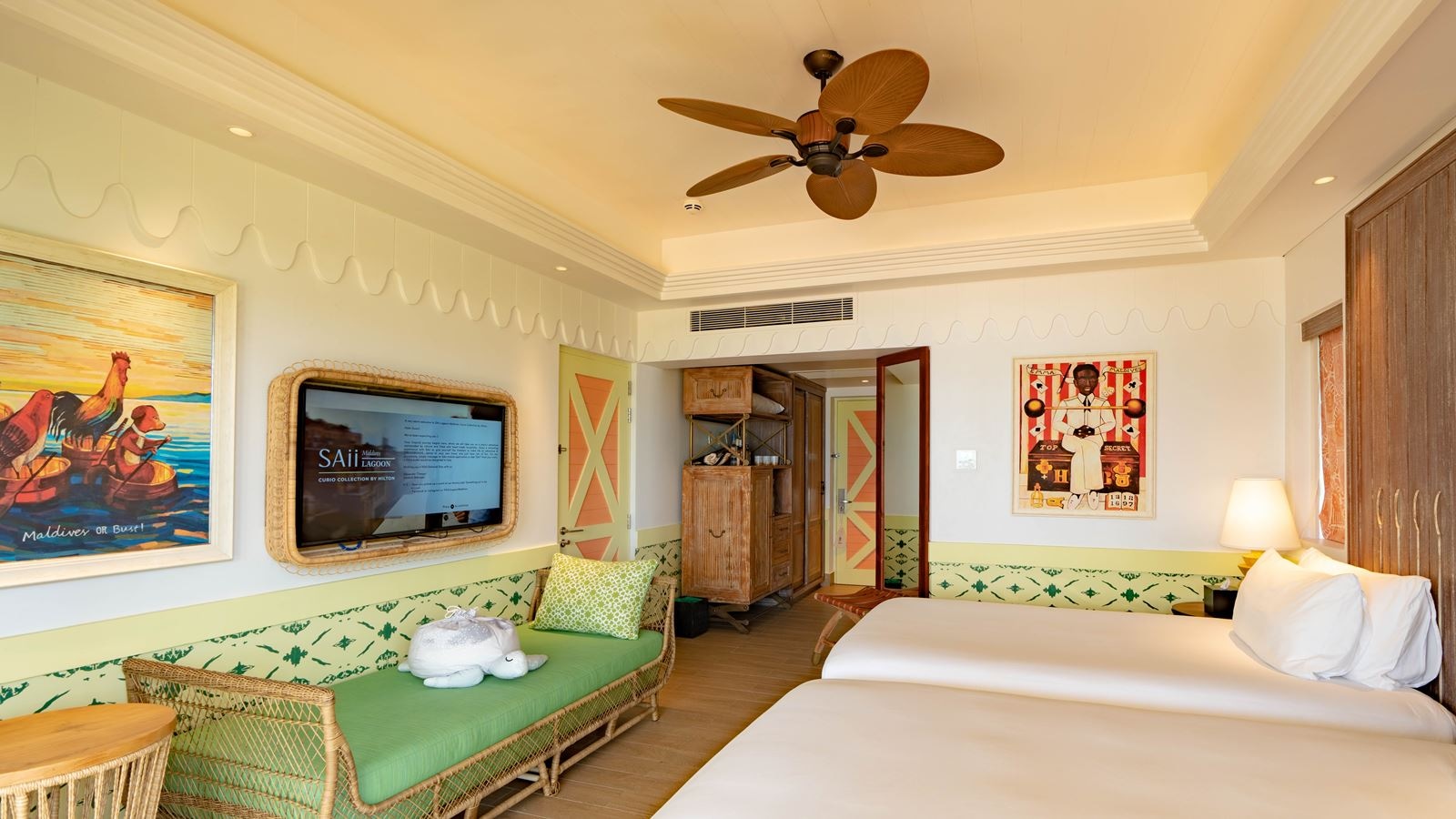 rooms-two-bedroom-family-beach-room-with-pool