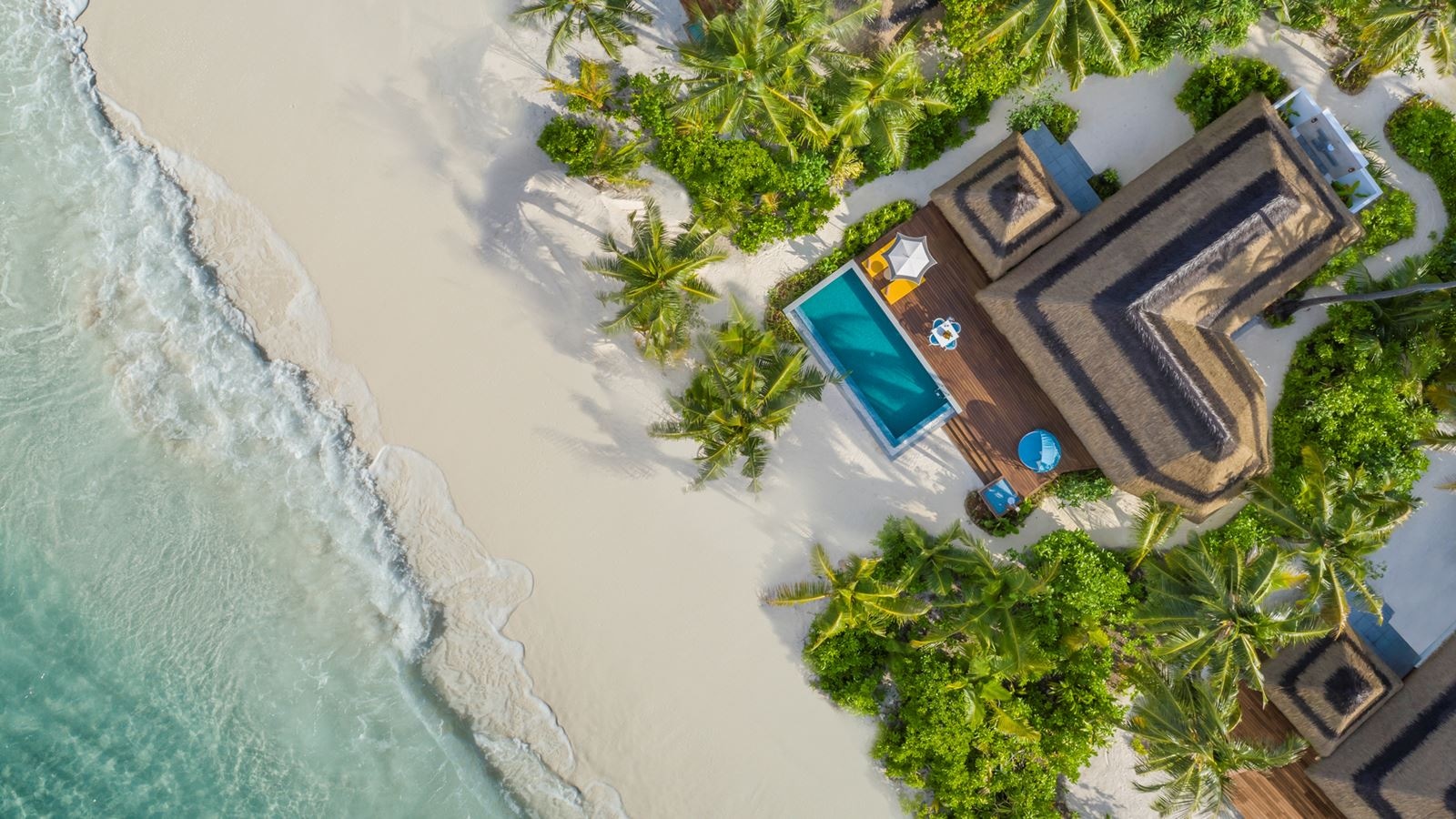 rooms-beach-pool-villa