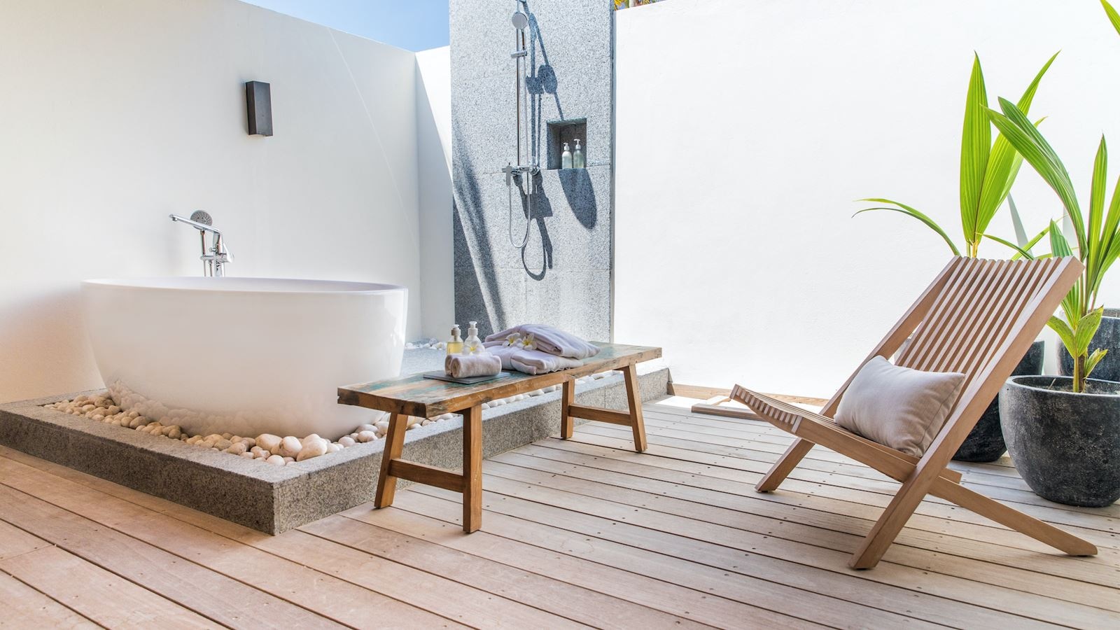 rooms-beach-pool-villa