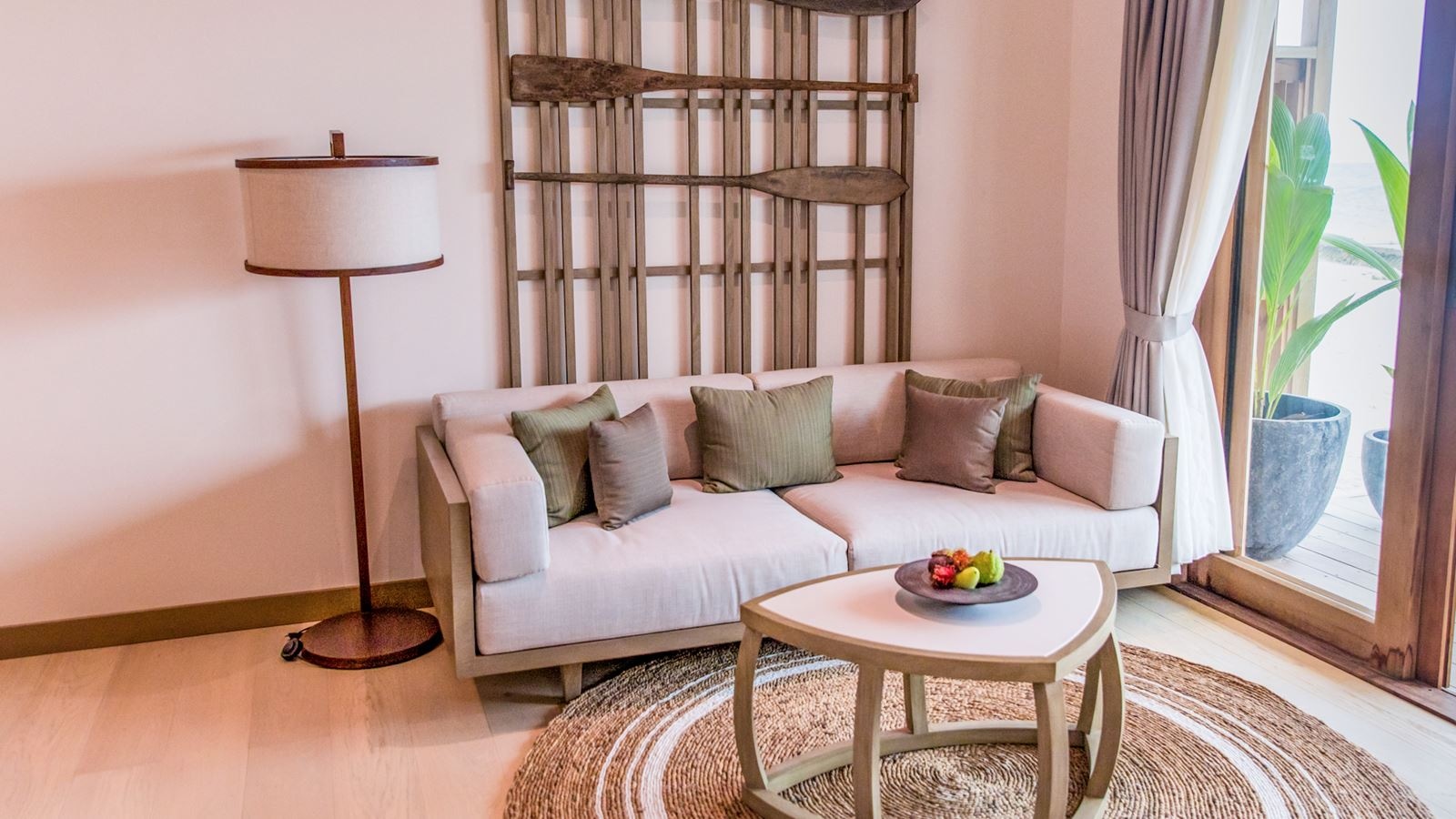 rooms-beach-pool-villa