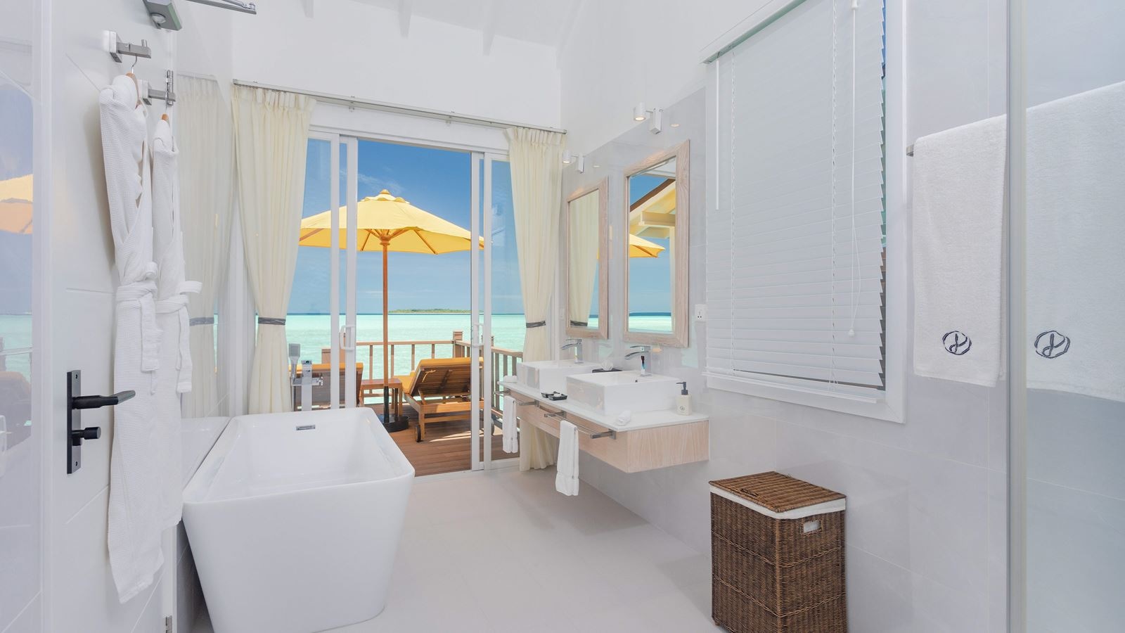 rooms-sunset-water-villa