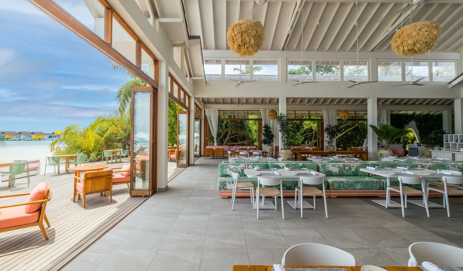 restaurants-kula-restaurant