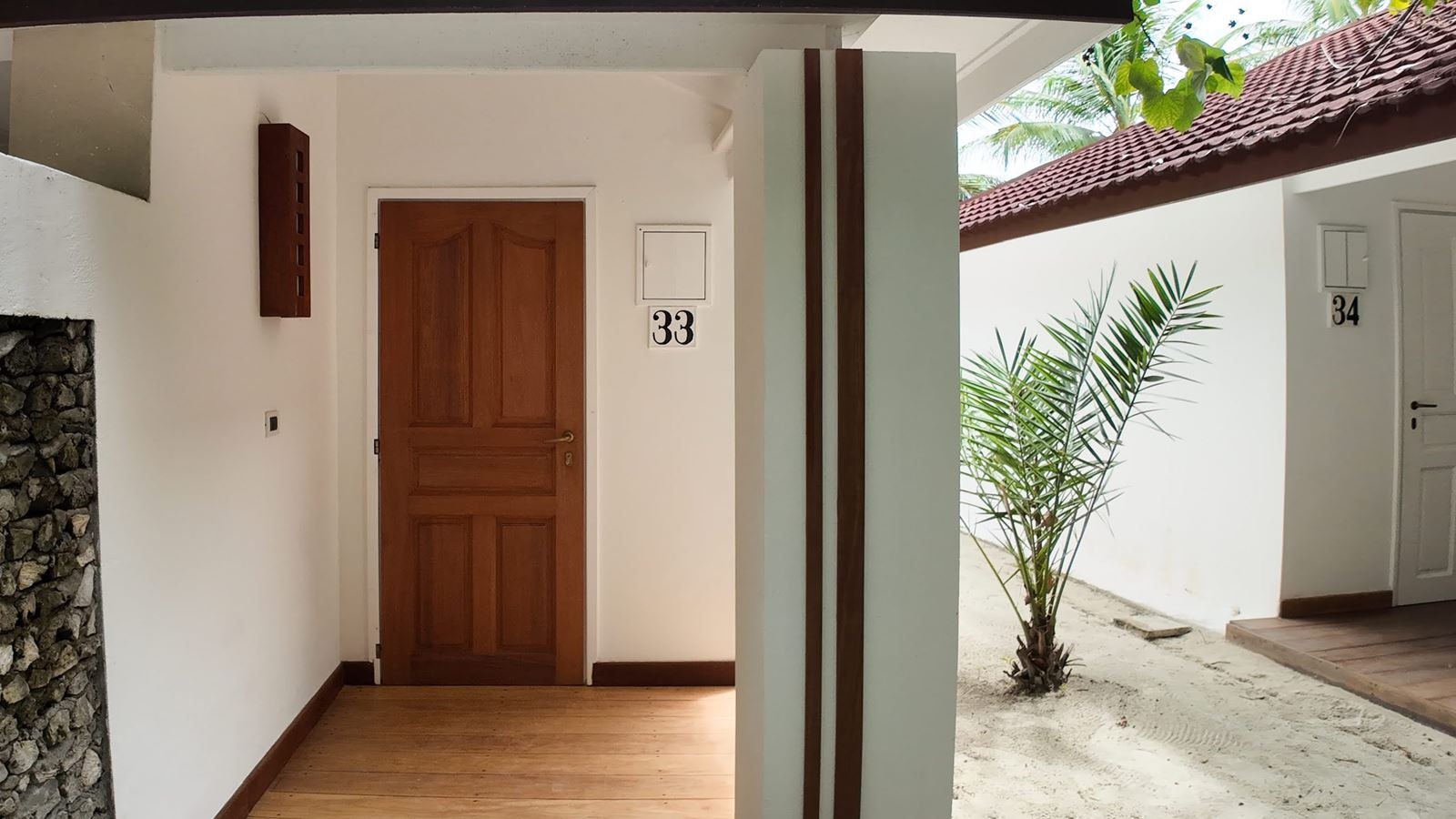 rooms-beach-front-villa