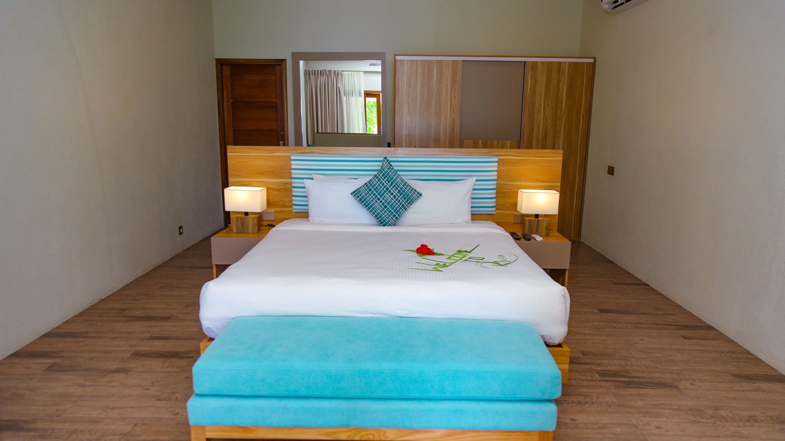 rooms-lagoon-view-villa