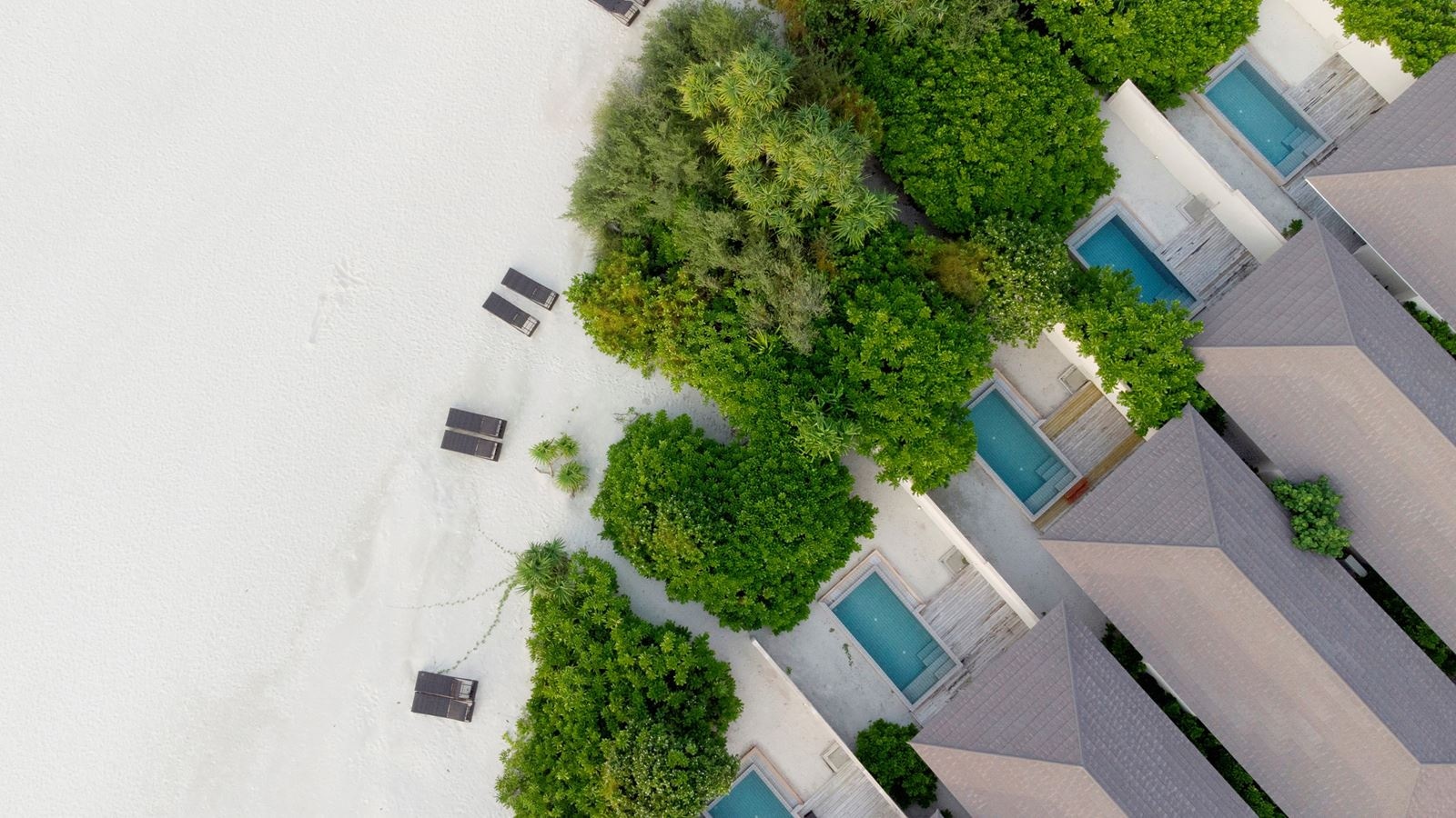 rooms-beach-pool-villa