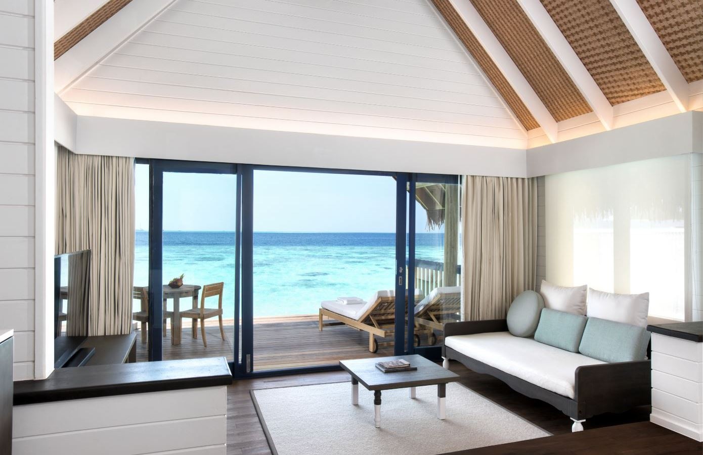 rooms-dhoni-water-villa