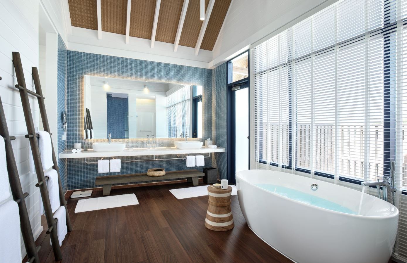 rooms-one-bedroom-villa-with-pool