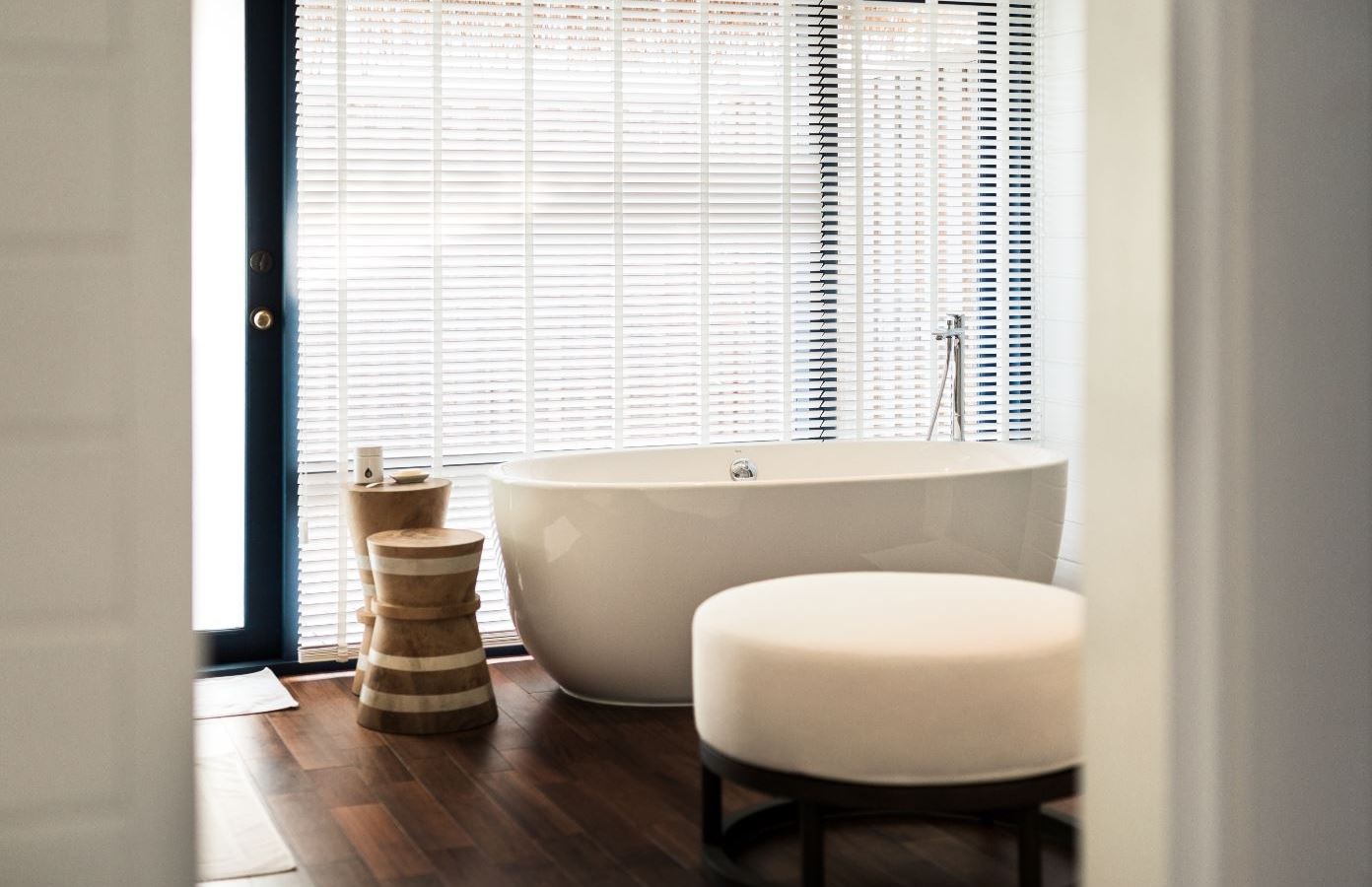 rooms-cocoa-water-villa