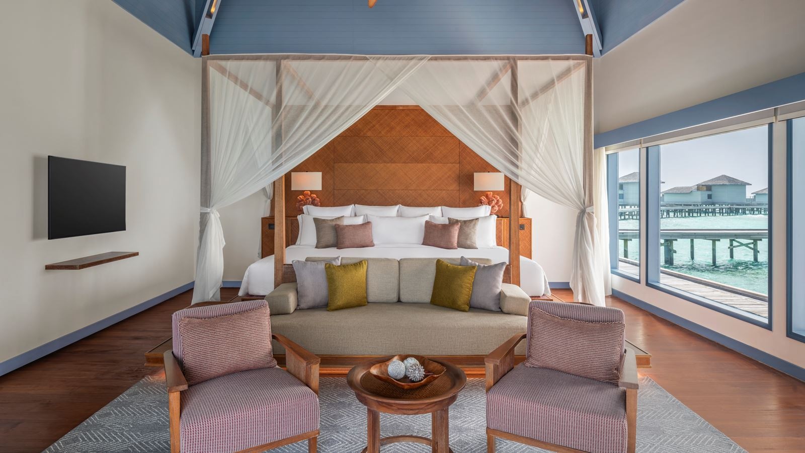 rooms-sunset-overwater-pool-villa-1br